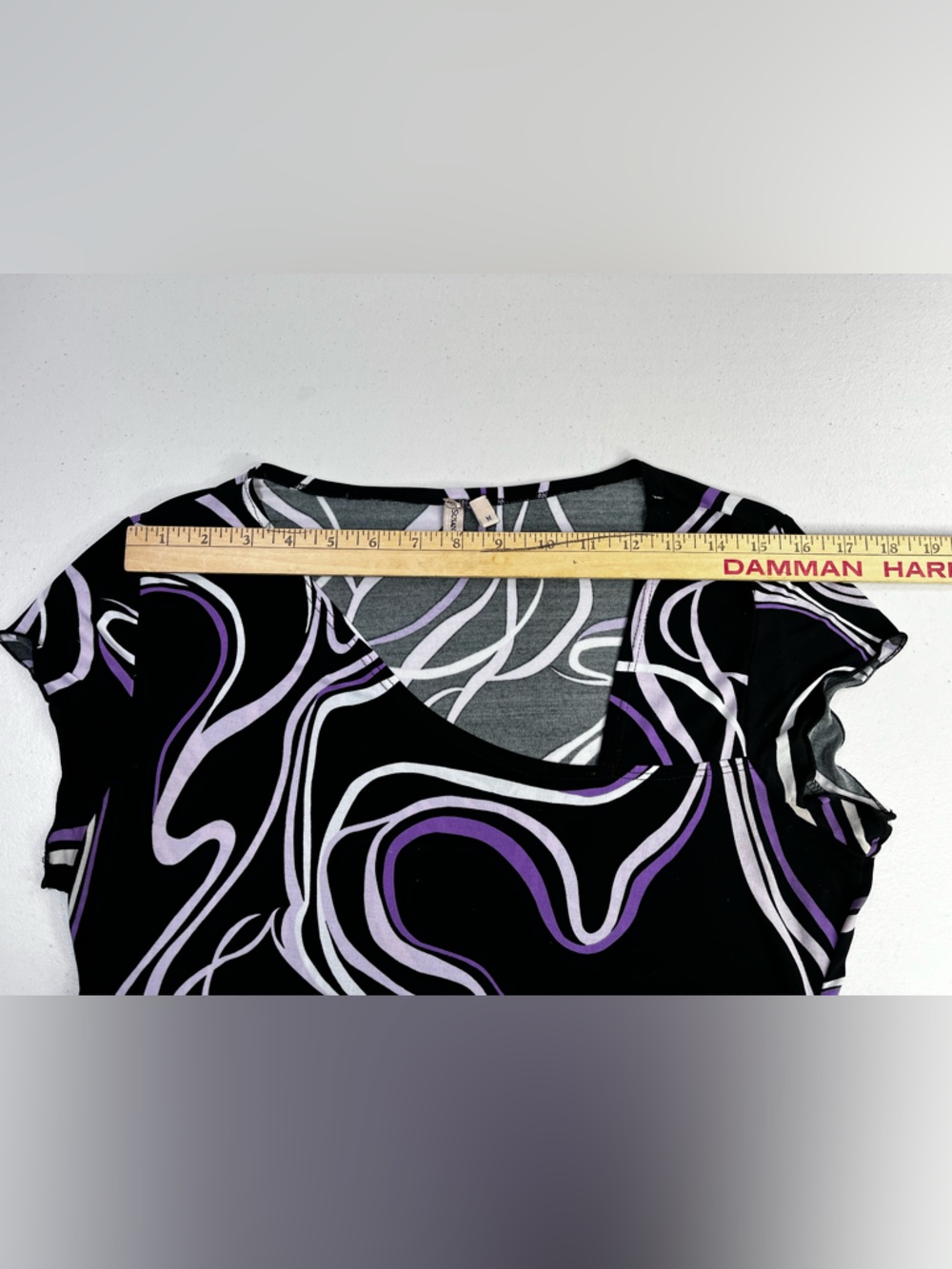 Susan Lawrence Black and Lavender Abstract Wave Top - Picture 10 of 12